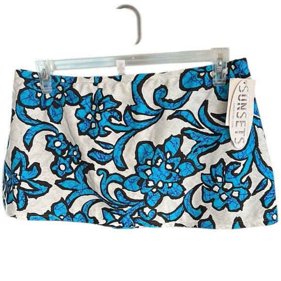 SUNSETS NWT, Swim skirt ,skort, sz 14, floral sea design,blue,white, coastal - Picture 1 of 15